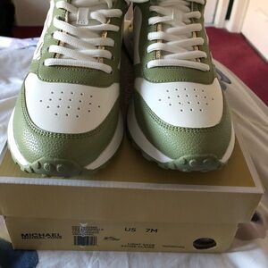 Michael Kors shoes size 7